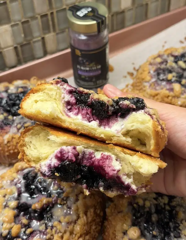 Blueberry Cheesecake Brioche Buns