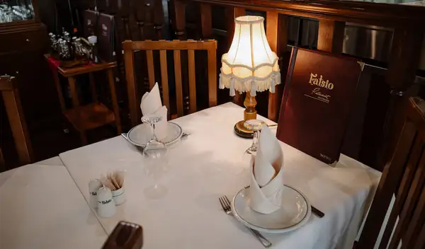 El restaurante Fatsio, un clásico lugar para almorzar en Atenas