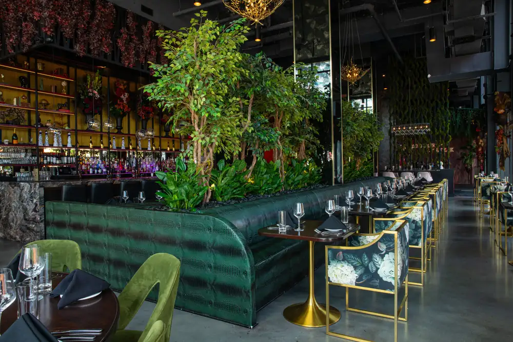 Look Around Morrow Steak, New Orleans’s Vibiest Restaurant Yet