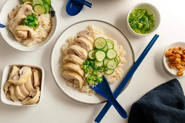 Easy One Pot Hainanese Chicken Rice Recipe