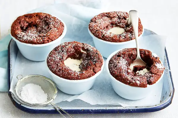 Individual chocolate self saucing puddings
