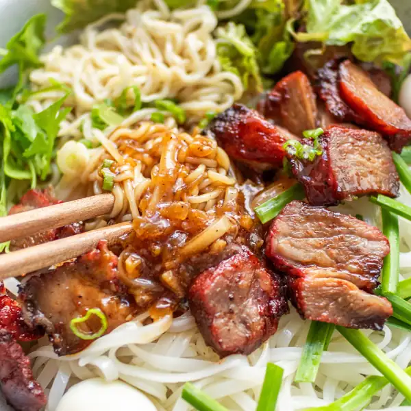 Receta de salsa de fideos secos vietnamitas (Hủ tiếu mì khô)