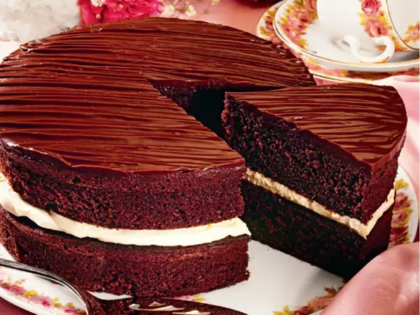 Vintage Australian Women’s Weekly desserts
