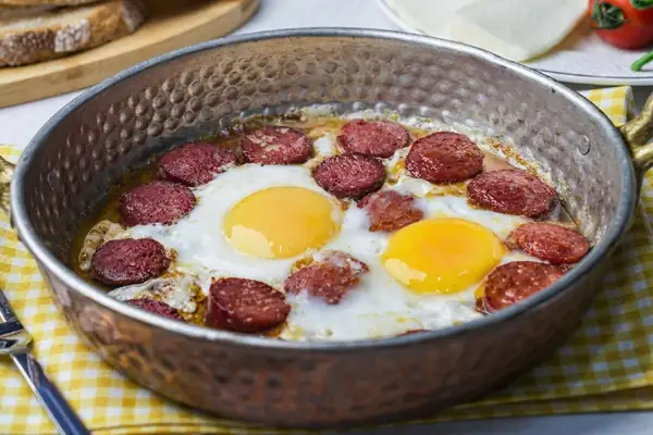 To Decorate Your Table: Recipes for a Spread-On Breakfast