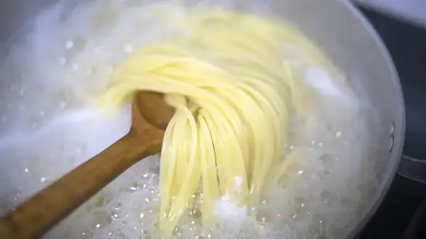 Why You Should Always Keep Pasta Water In Your Fridge