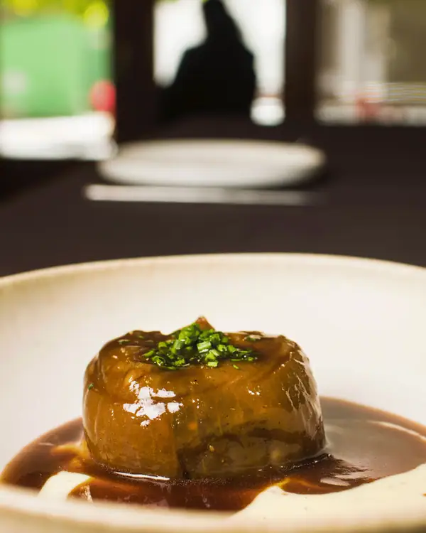 Receta de cebollas rellenas (cebollas rellenas de ternera asturiana)