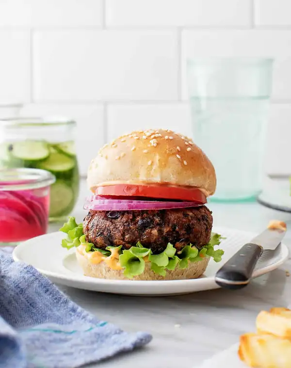 Hamburguesa fácil de frijoles negros