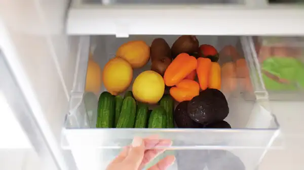 Ajusta este pequeño dial en tu cajón de verduras para mantener tus productos frescos el doble de tiempo
