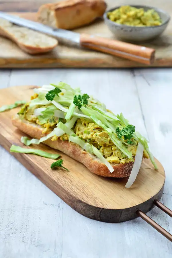 Chicken curry sandwich