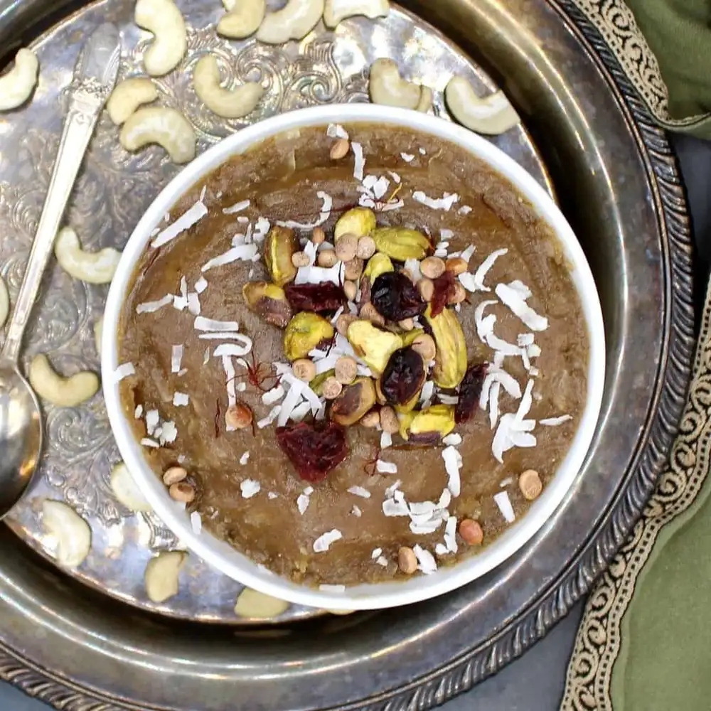 Vegan Cashew Halwa (Naturally Sweetened)