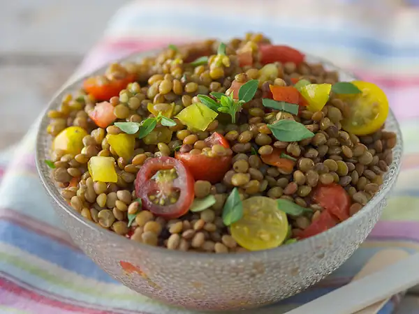 Green lentil salad that can be prepared in advance
