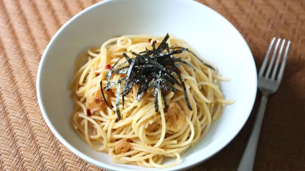 Japanese-Style Garlic and Chili Pasta Recipe