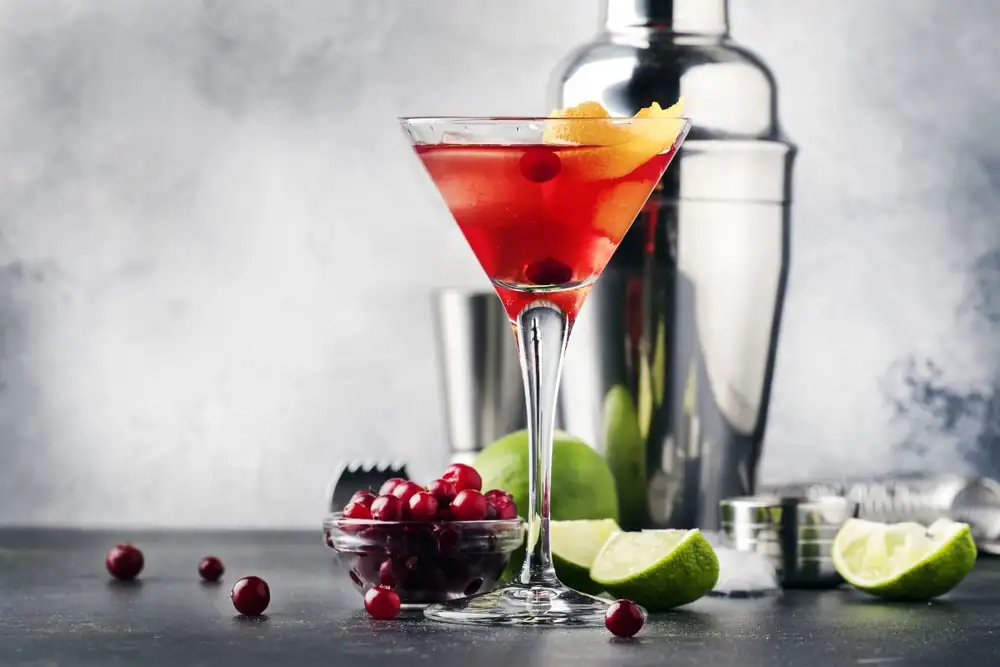 El Cosmopolitan de cuatro ingredientes que realmente sabe equilibrado