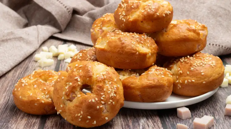 Soft, flavorful, and ready in 15 minutes without rising! This is the perfect finger food to save your evening or enhance your buffet