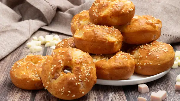 Suave, sabroso y listo en 15 minutos sin levar. Este es el aperitivo perfecto para salvar tu velada o realzar tu buffet
