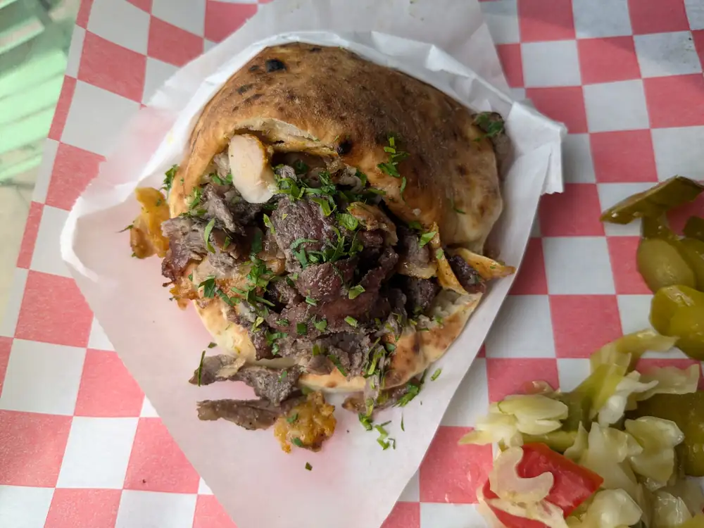 El lugar más nuevo para disfrutar de un shawarma realmente bueno