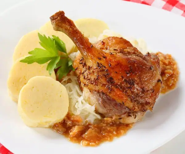 Pečená Kachna se Zelím (Roast Duck with Sauerkraut and Dumplings)