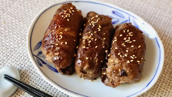 Nikumaki Onigiri Recipe (Meat-Wrapped Rice Balls)