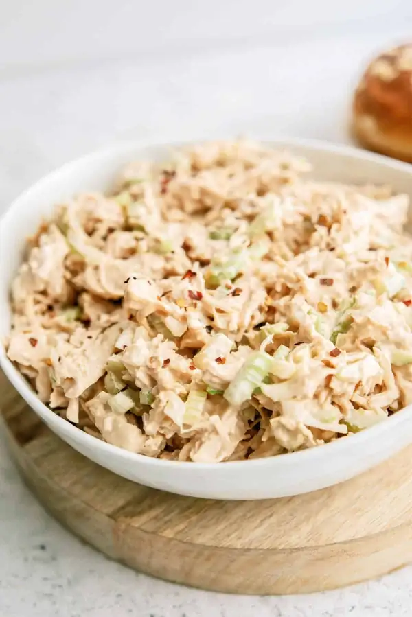 Receta de sándwiches de ensalada de pollo a la barbacoa