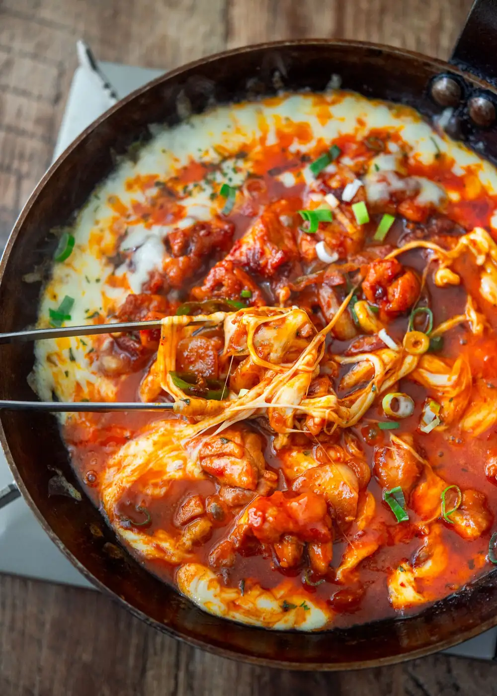 Hot Cheese Buldak Recipe (Korean Fire Chicken)