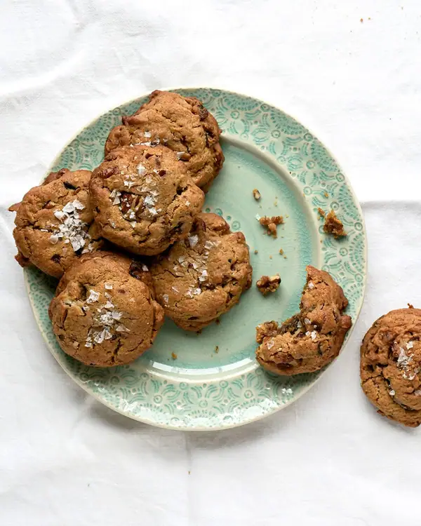 Date Pecan Cookies