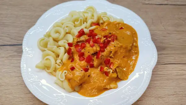 Chicken with peppers and pumpkin