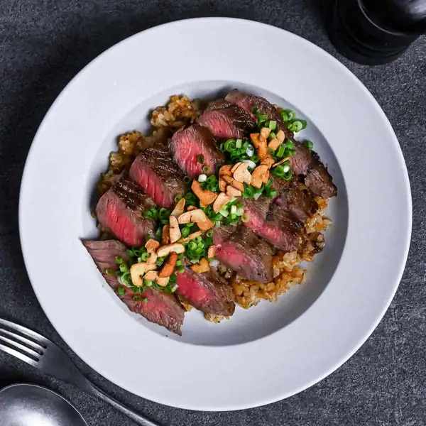 Garlic Steak Fried Rice (Teppanyaki Restaurant Style)