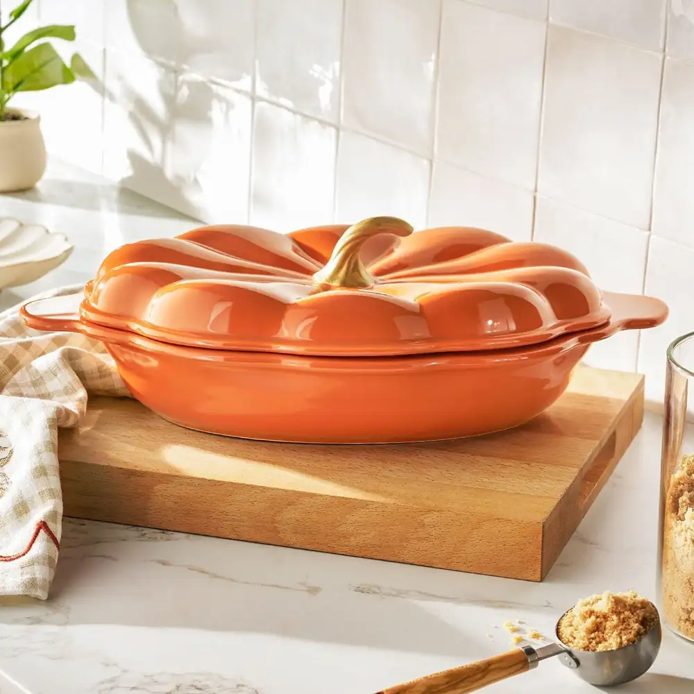 La colección de otoño de Pioneer Woman ya está aquí, ¡y estos artículos con estampado de calabazas se están agotando rápidamente!