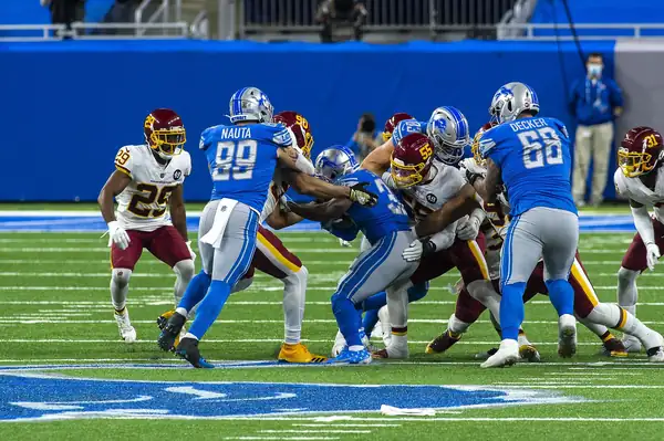 D'Andre Swift se une a Jake Melnick's para un menú especial de temporada de fútbol americano