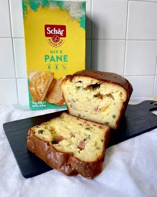 Pastel rústico de ciruelas sin gluten