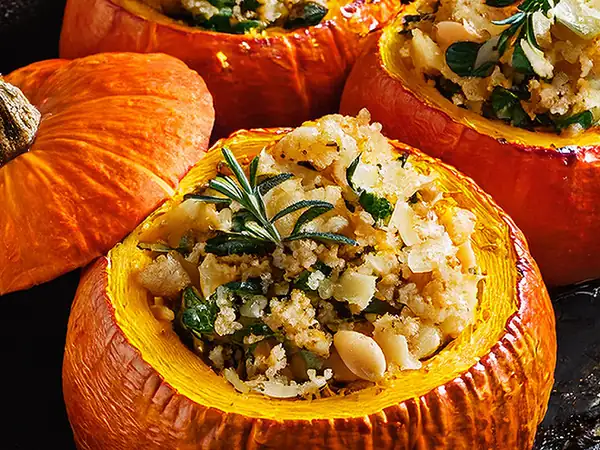 Vegetarian stuffed pumpkin with quinoa: the complete and delicious recipe