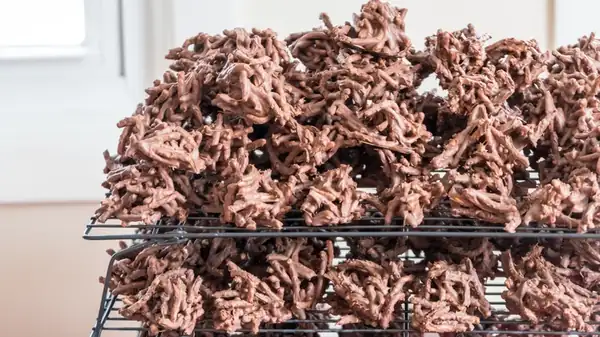 Chow Mein Noodles Are The Star Of Easy No-Bake Cookies