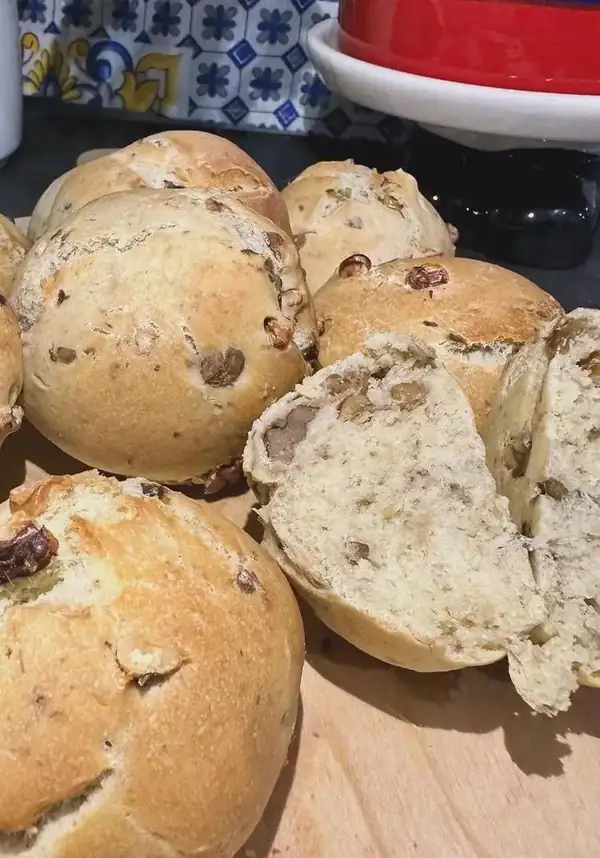 Walnut and olive bites!