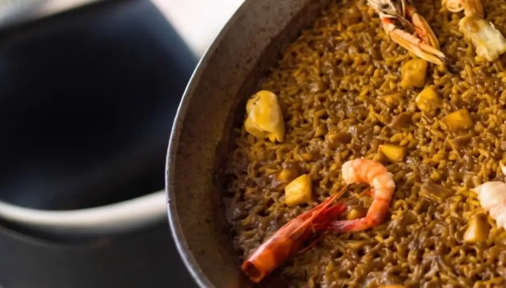 Rice, fish and dessert for €10: that's what this menu in Xàbia is all about