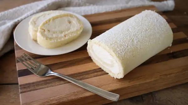 The trick to a super soft Paradise Roll (that doesn't break when you roll it up!)