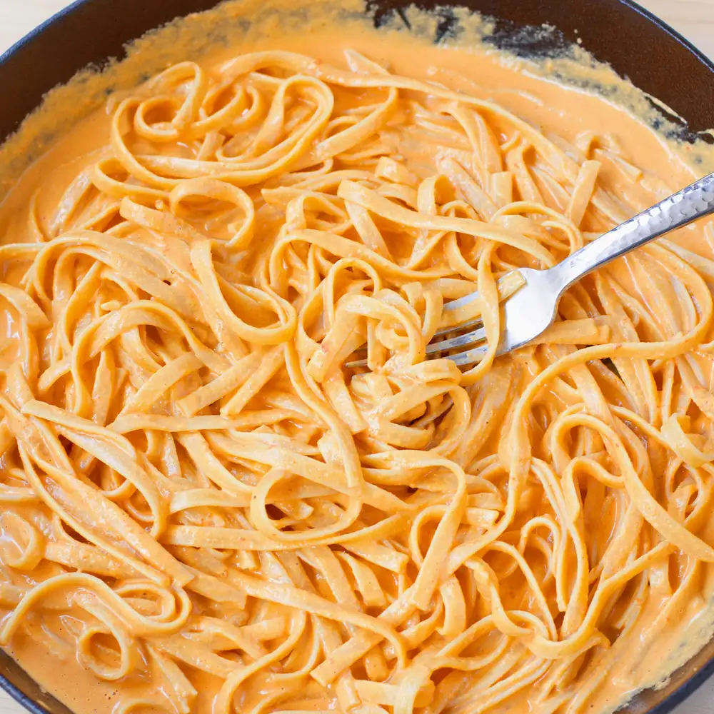 Creamy Red Pepper Alfredo Sauce