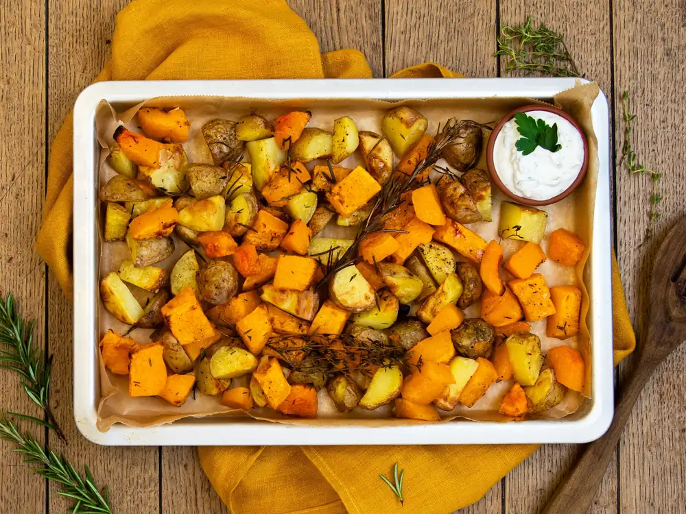 Pumpkin and potatoes in the oven