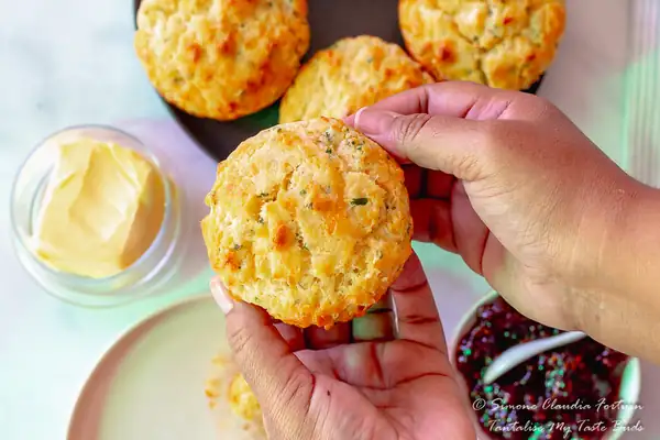 Mature Cheddar Cheese And Chive Muffins