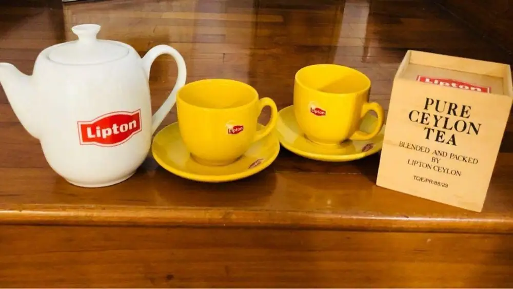 Lipton Teas and Infusions vende sus fábricas de té turco a öz-gür çay