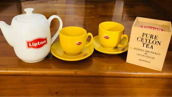 Lipton Teas and Infusions vende sus fábricas de té turco a öz-gür çay