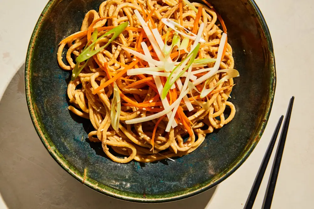 Fideos chinos con sésamo
