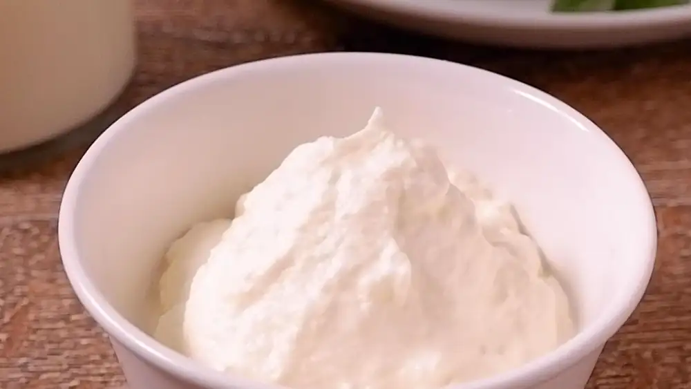 We'll explain the characteristics of clotted cream! We'll also introduce some easy substitute recipes