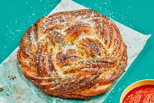 Giant Garlic Knot