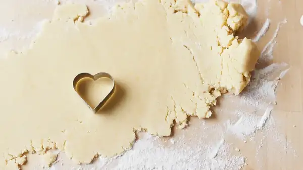 Why You Should Be Letting Your Cookie Dough 'Rest' Before Baking