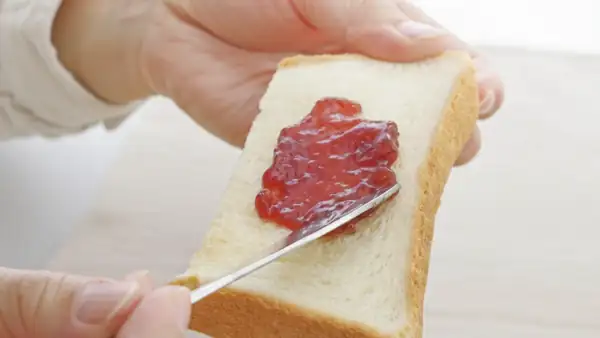 Why did mold grow on my jam even in the refrigerator? The storage location is also a key factor! “I never knew that!”