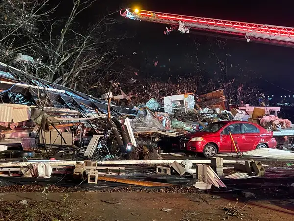 Los restaurantes locales se movilizan tras el tornado de este fin de semana