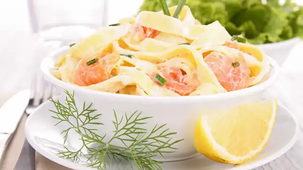Philippe Etchebest: for creamy and delicious salmon pasta, the chef always adds this simple ingredient