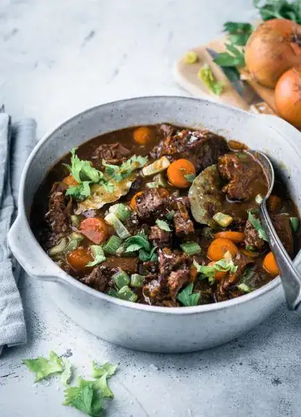 Beef stew with gingerbread