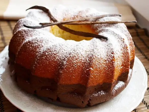 Buttermilk sponge cake