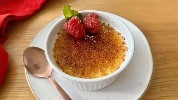 Receta clásica e infalible de crème brûlée